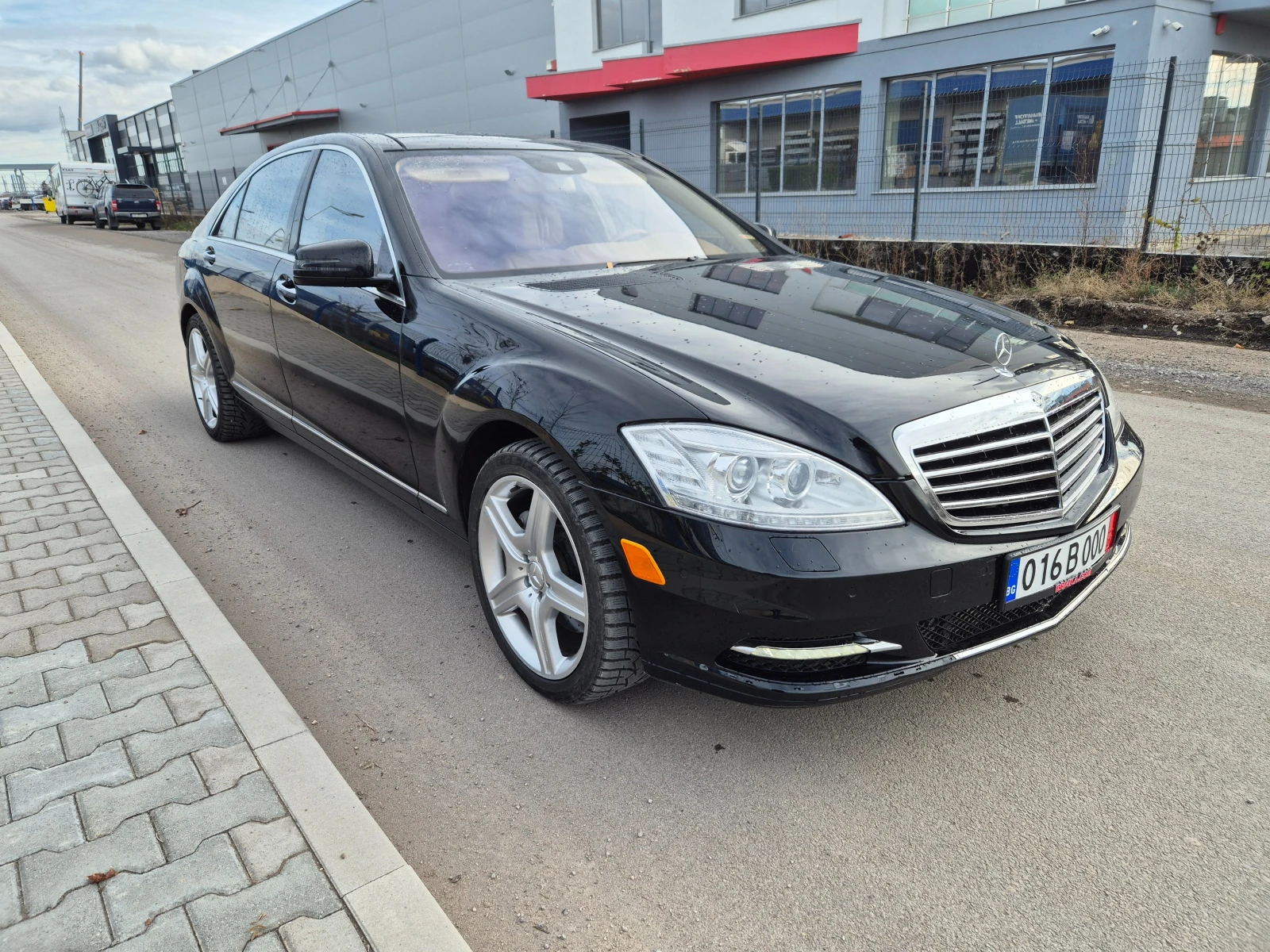 Mercedes-Benz S 500 4matic - изображение 4