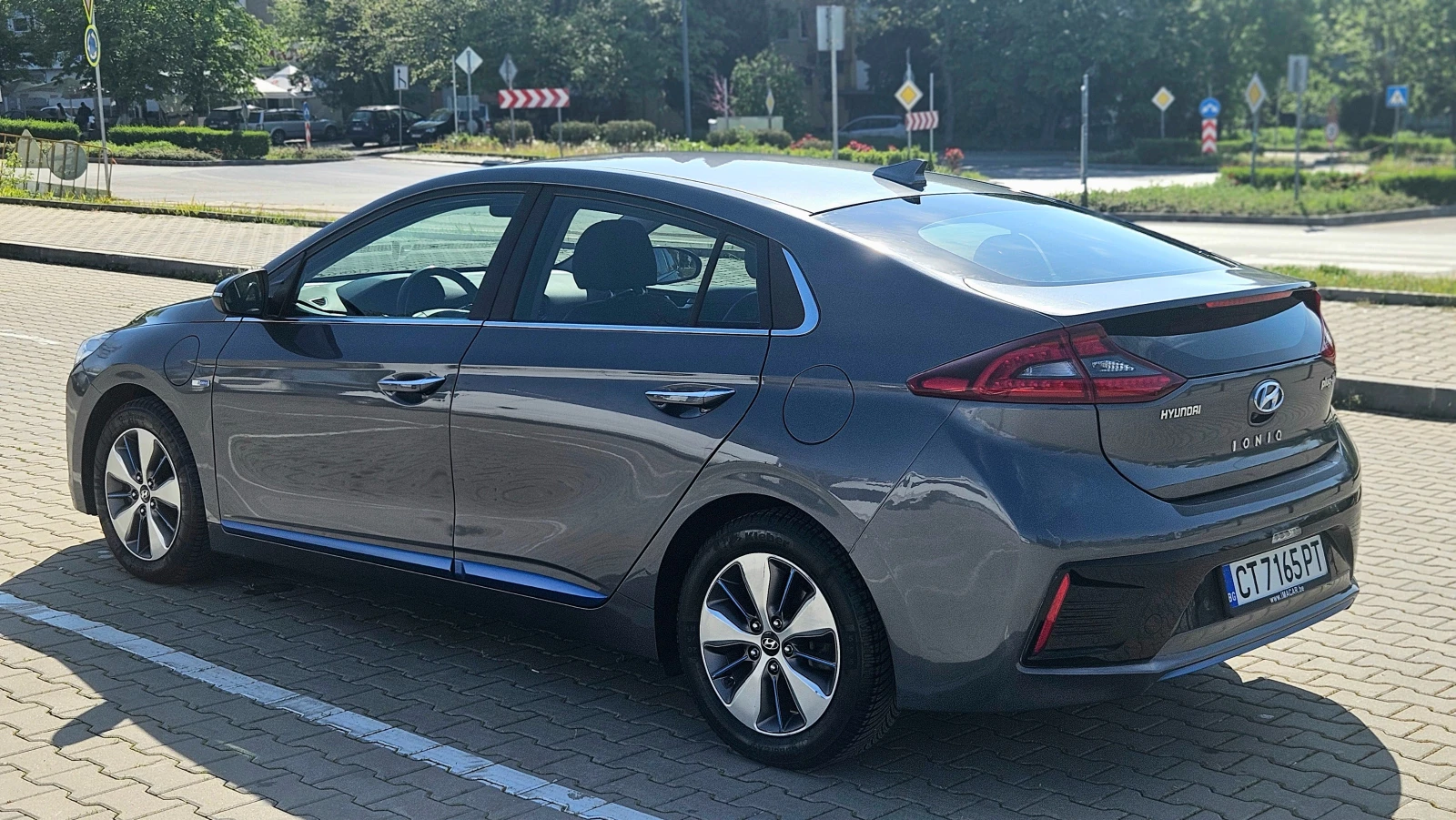 Hyundai Ioniq 1.6phev Plug-in - изображение 6
