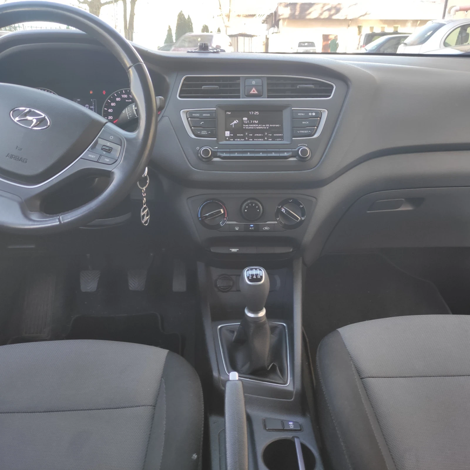 Hyundai I20 Фейслифт 1.2/4 цилиндъра от България  - изображение 6