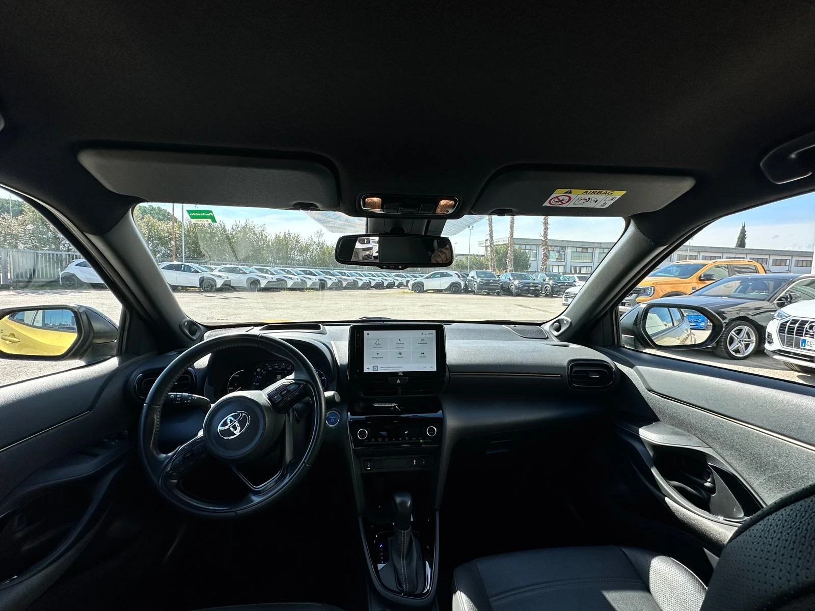 Toyota Yaris Cross  1.5 CVT HYBRID* Elegance* 360 CAMERA * ГАРАНЦИЯ! - изображение 9
