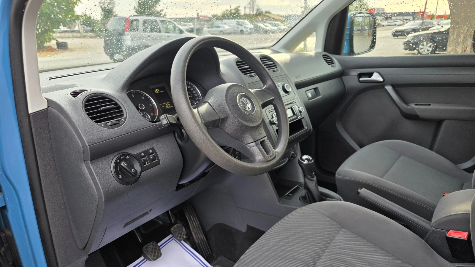 VW Caddy KATO ЧИСТО НОВ - изображение 9