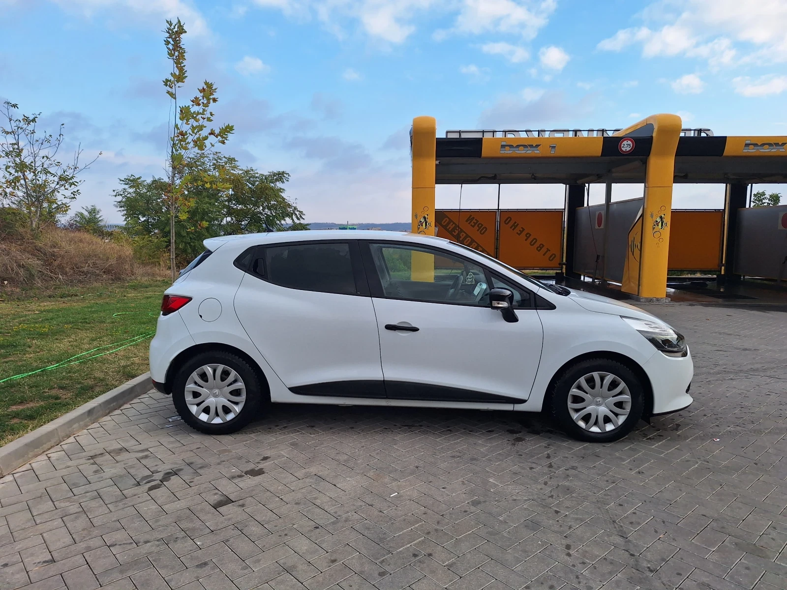 Renault Clio 1.5 - изображение 2
