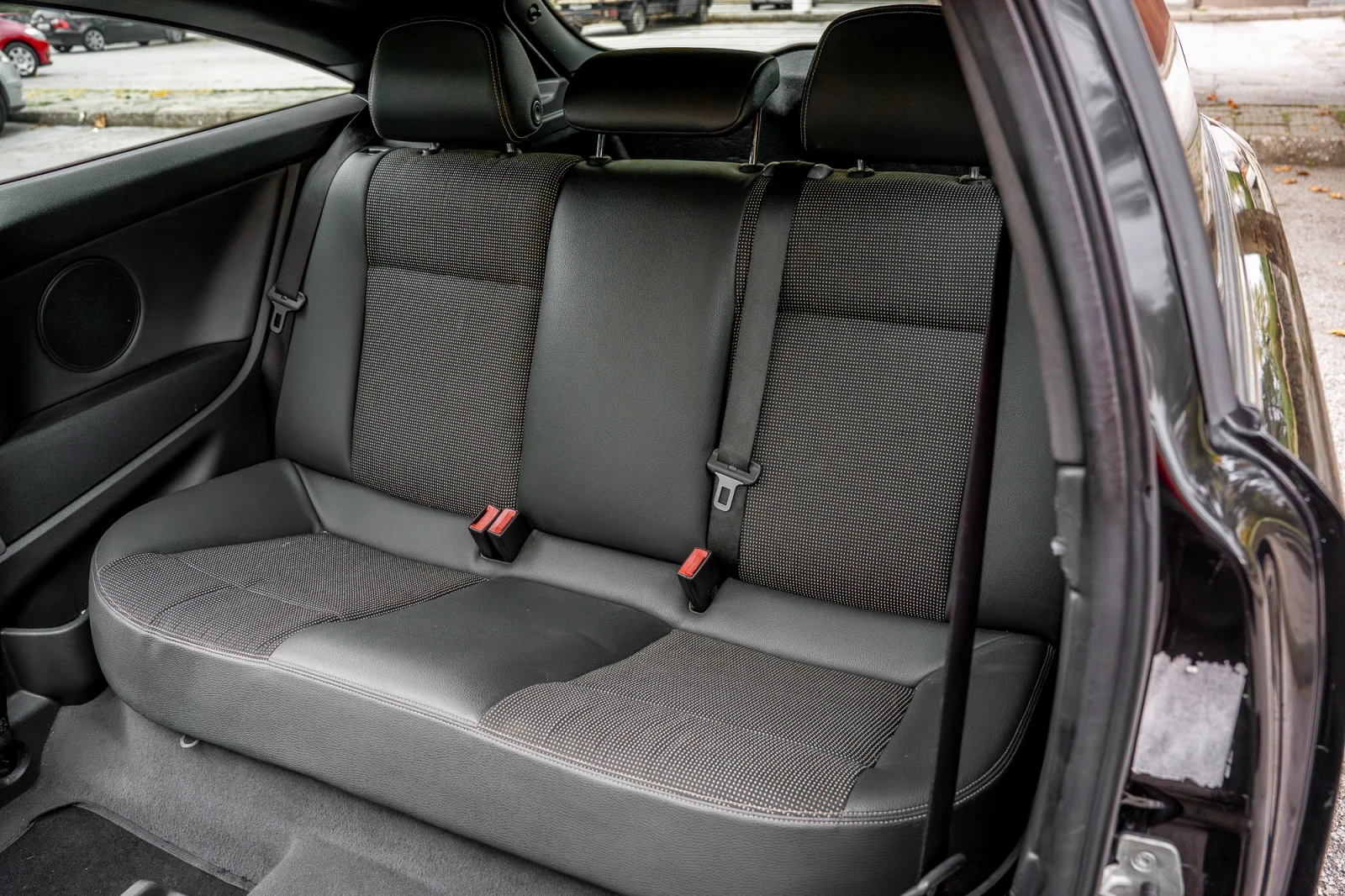 Opel Astra GTC 1.6 TURBO - изображение 6