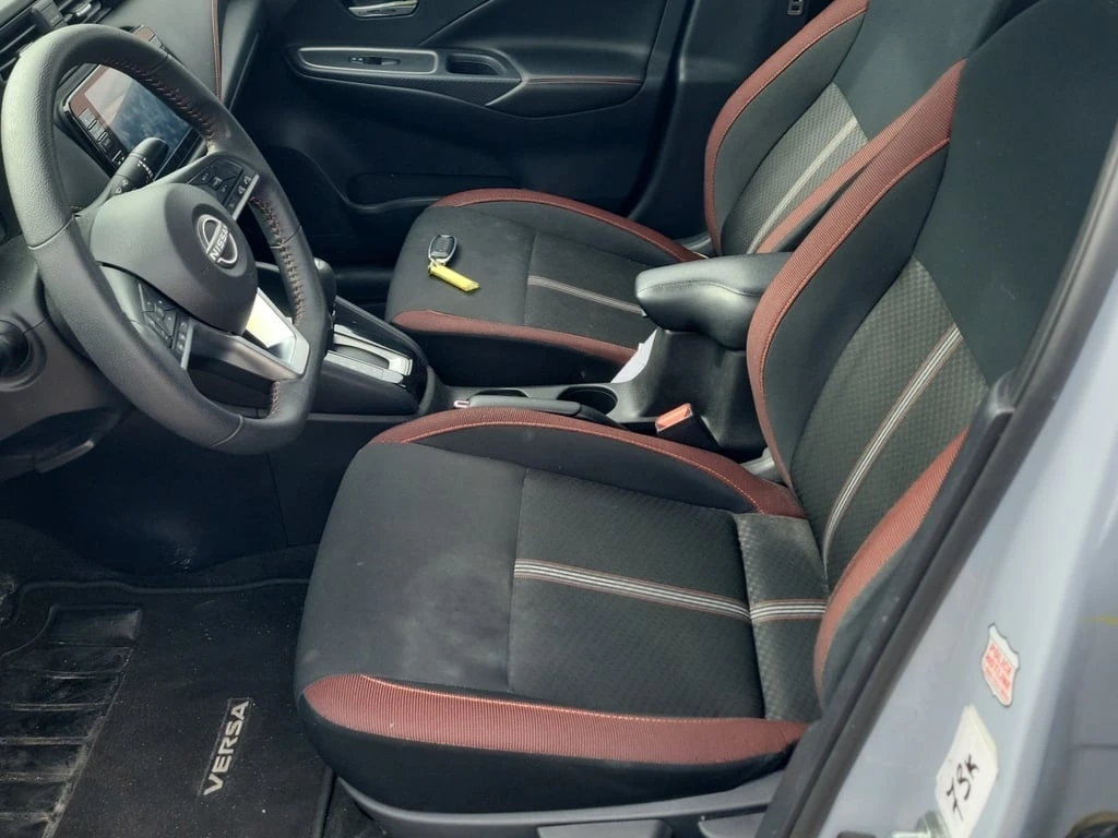 Nissan Versa * SR * CARFAX *  - изображение 5