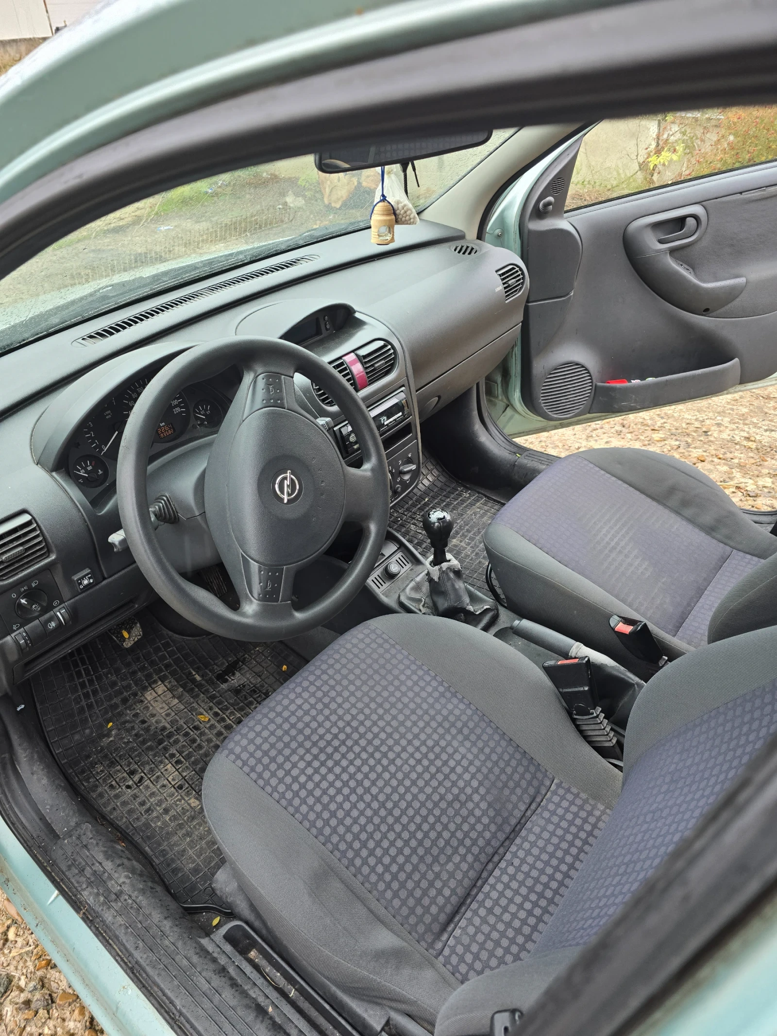 Opel Corsa  - изображение 6