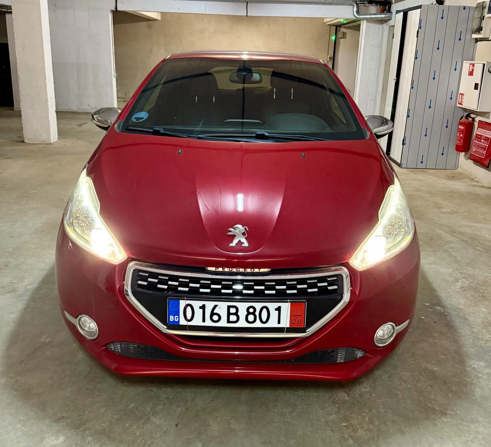 Peugeot 208 GTi TURBO 200 �.�. 2015�. | Mobile.bg � ����������� 2