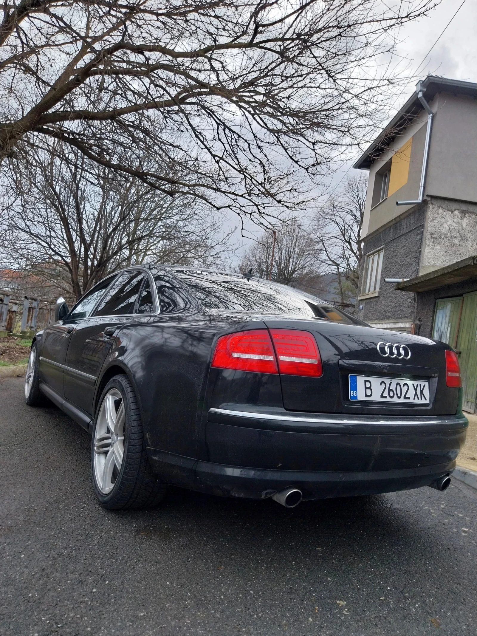Audi A8 3.2 benzin много запазен аутомобил - изображение 4