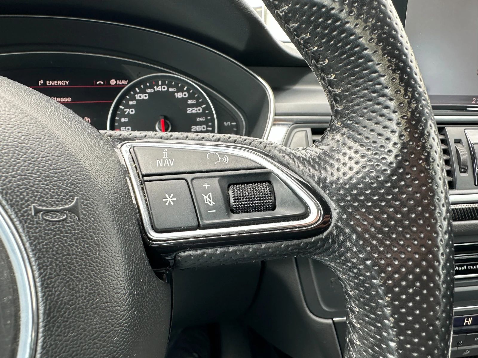 Audi A6 BiTdi/S-line/Active sound/БАРТЕР/ЛИЗИНГ/КОМЕНТАР, снимка 16 - Автомобили и джипове - 53355529