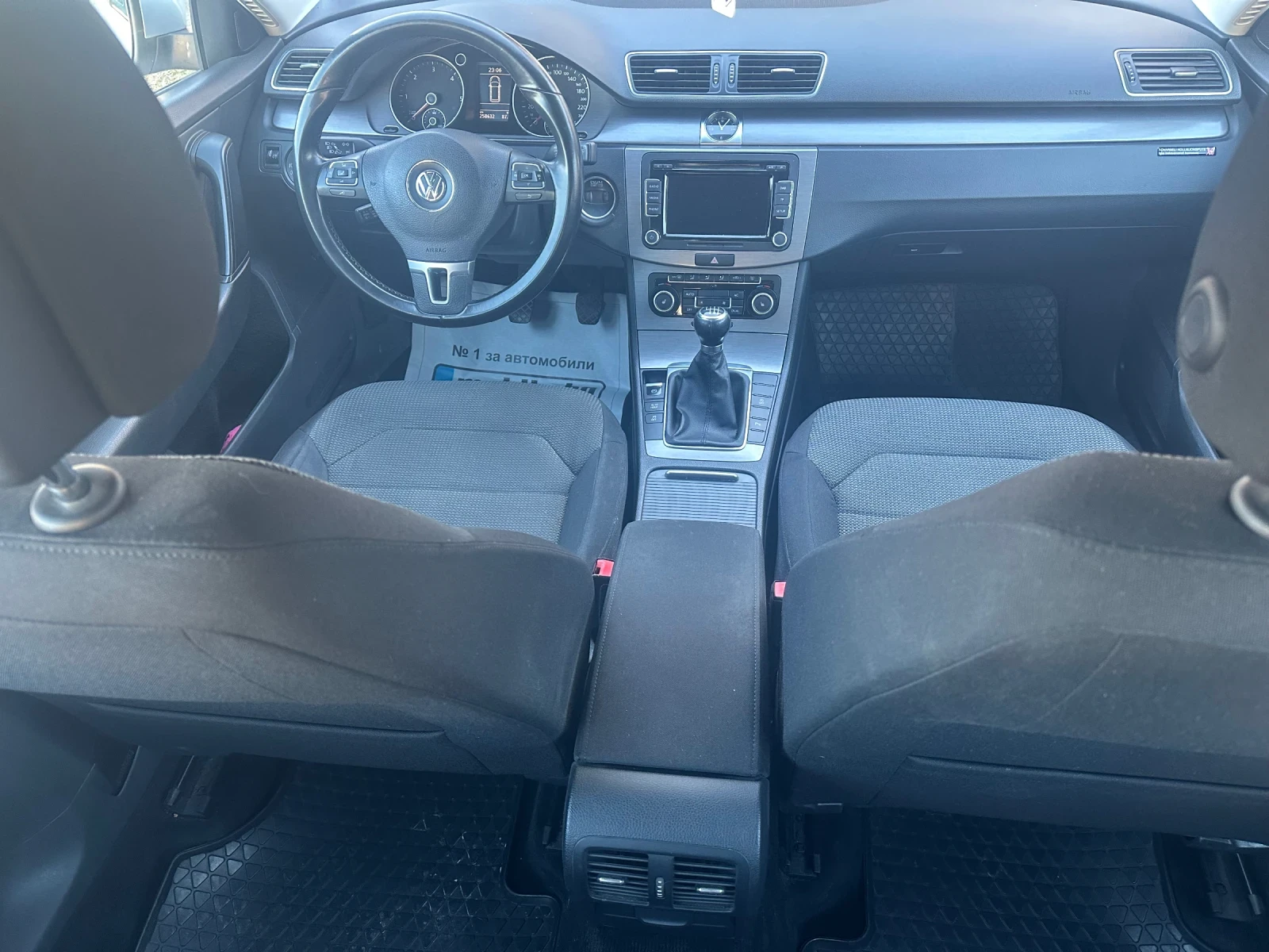 VW Passat B7, 1.6���, 105�.�, 2012�, 6��, ��� ���� | Mobile.bg � ����������� 12