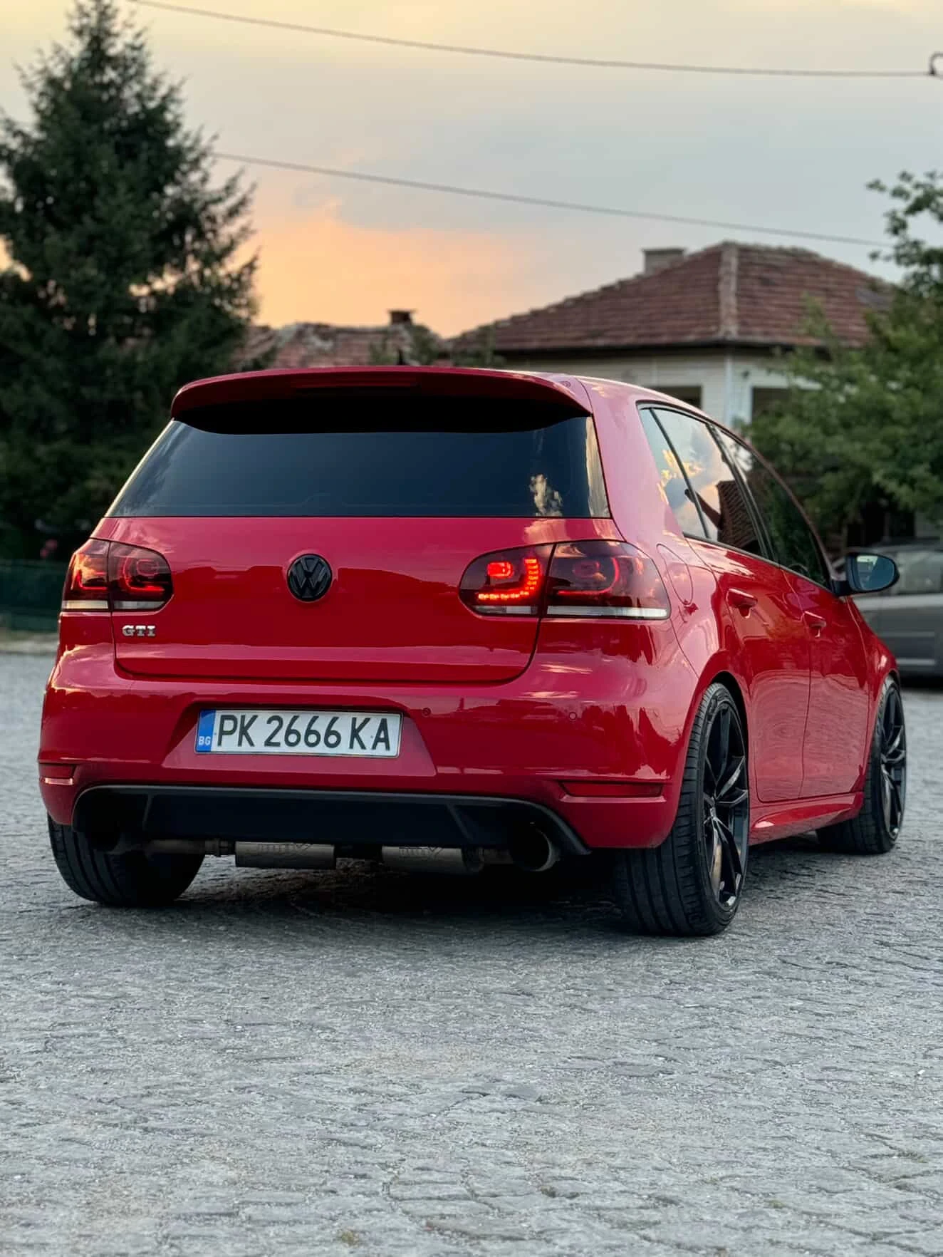 VW Golf 2.0 TFSI 35 Edition 330 к.с. - изображение 5