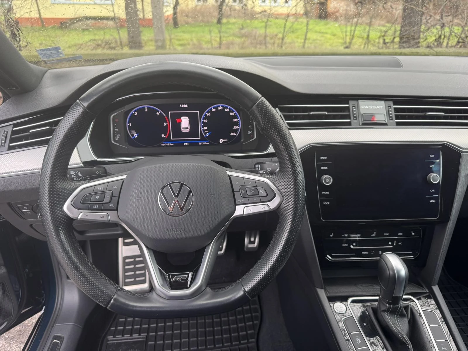 VW Passat R- line B 8.5, снимка 14 - Автомобили и джипове - 53739743