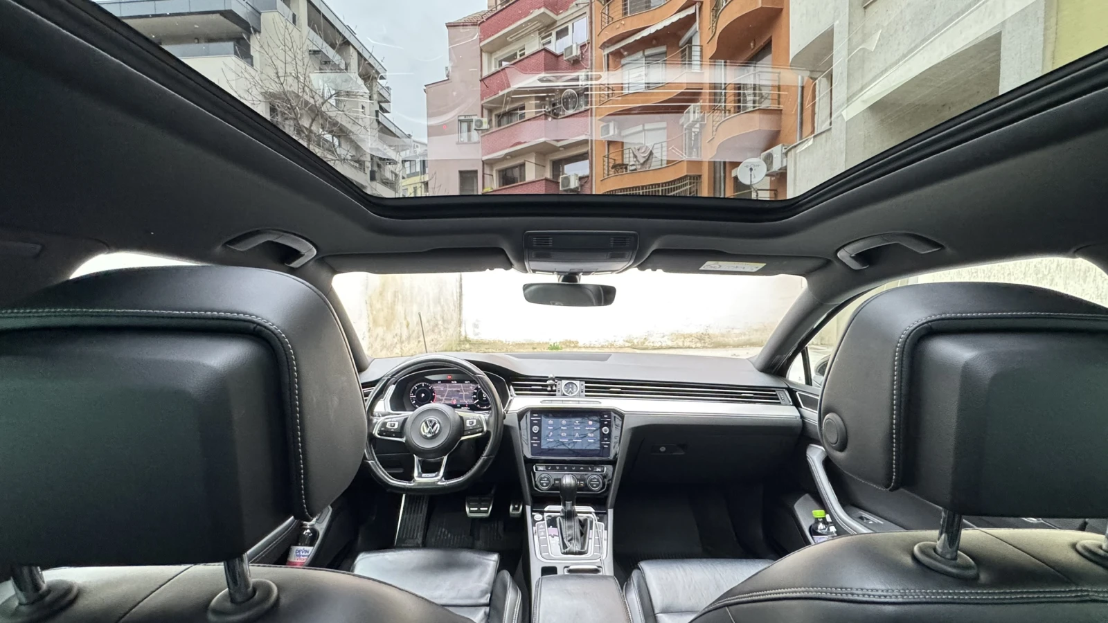 VW Passat, снимка 15 - Автомобили и джипове - 53952744