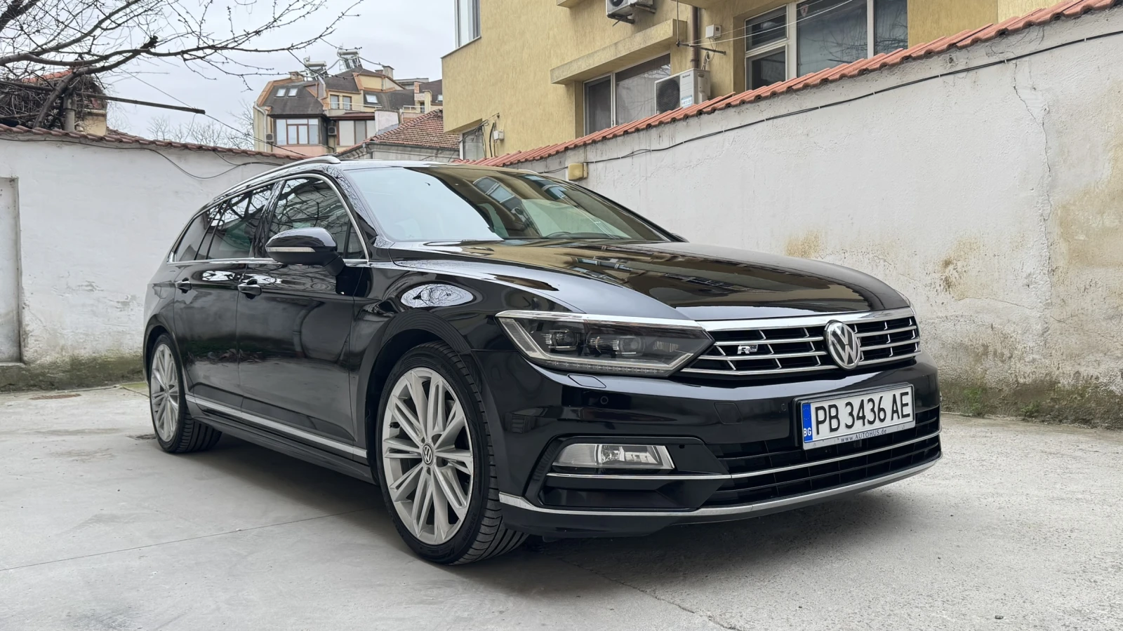 VW Passat, снимка 2 - Автомобили и джипове - 53952744