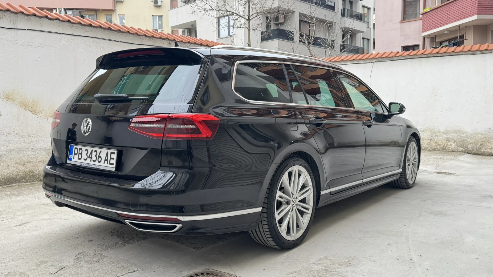 VW Passat, снимка 10 - Автомобили и джипове - 53952744