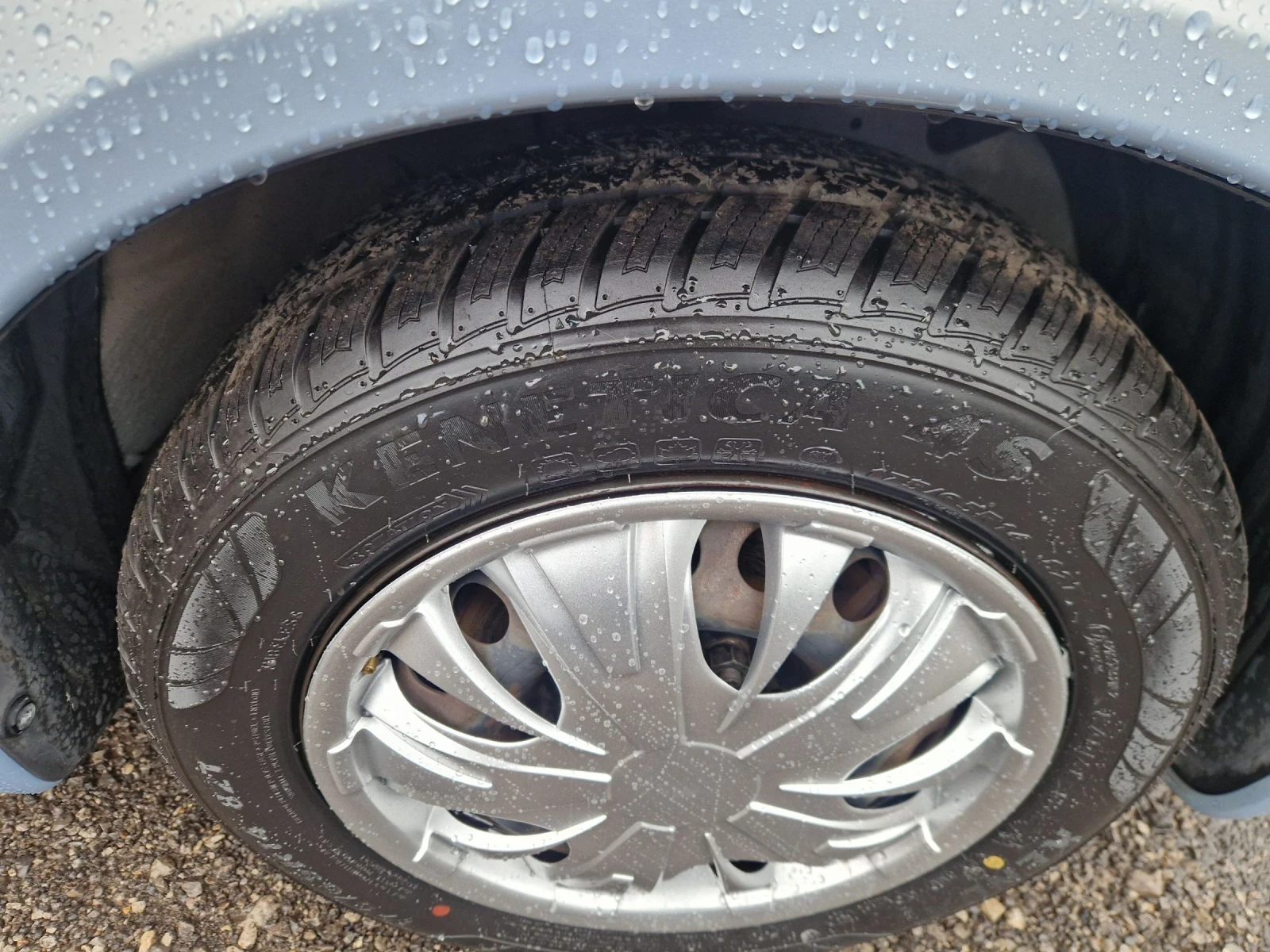 Mitsubishi Colt 1.1i 12v 70HP.ITALIA, снимка 8 - Автомобили и джипове - 54023111