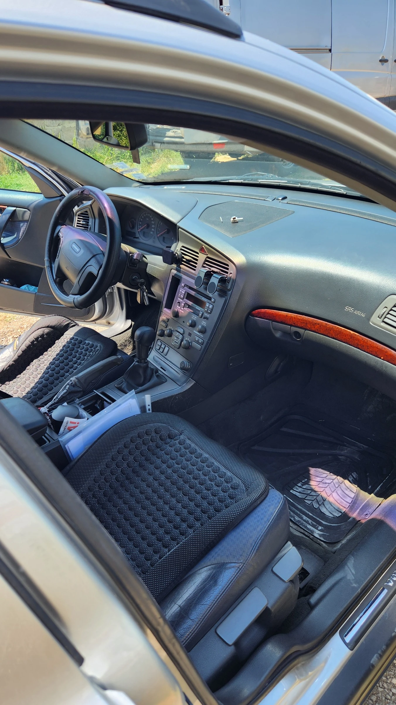 Volvo V70, снимка 4 - Автомобили и джипове - 54080259