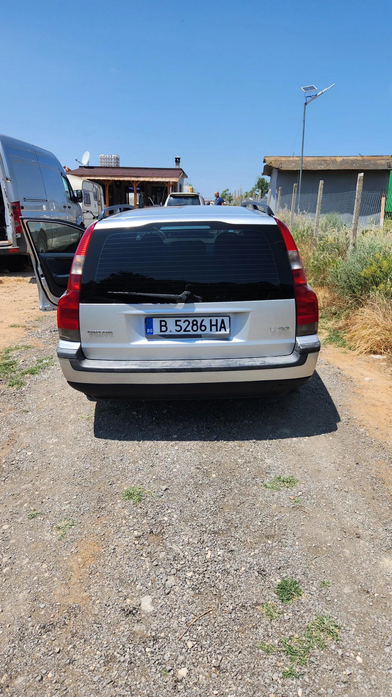 Volvo V70, снимка 3 - Автомобили и джипове - 54080259