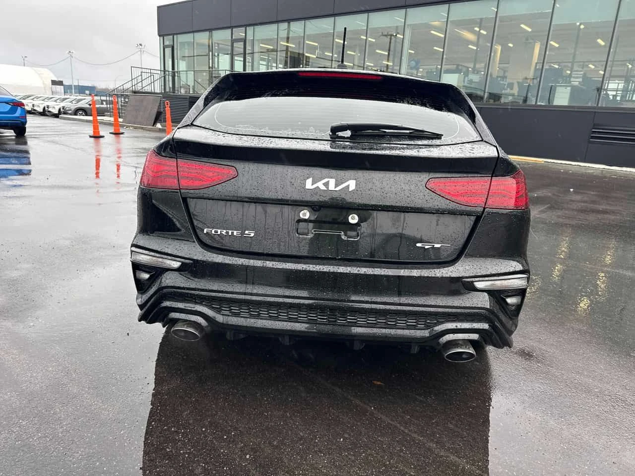 Kia Forte * GT * 2 КЛЮЧА* PANO* KEYLESS* ПОДГРЕВ* , снимка 4 - Автомобили и джипове - 54260759