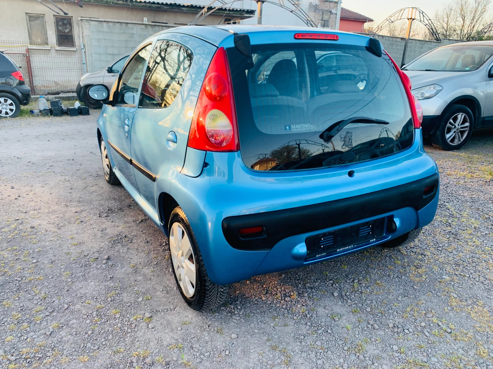 Peugeot 107 1.0i 66000км, снимка 5 - Автомобили и джипове - 54309876
