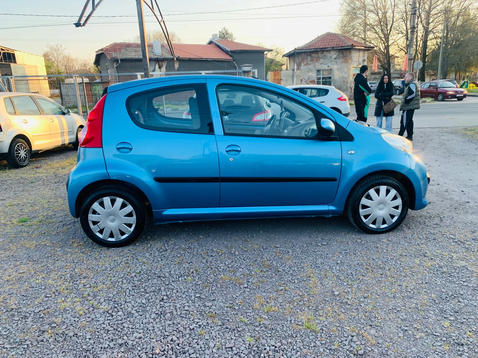 Peugeot 107 1.0i 66000км, снимка 8 - Автомобили и джипове - 54309876