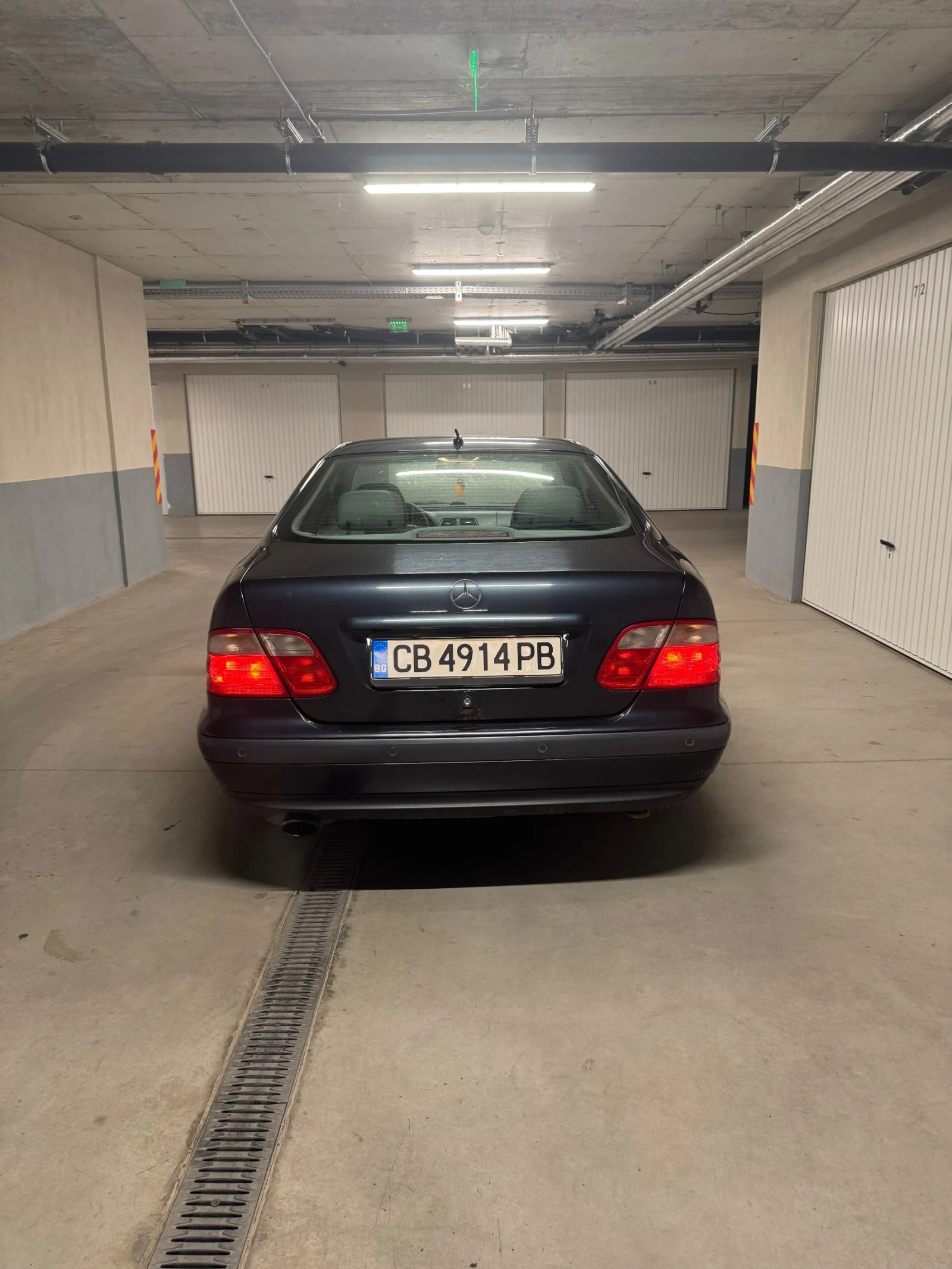 Mercedes-Benz CLK, снимка 2 - Автомобили и джипове - 54611260