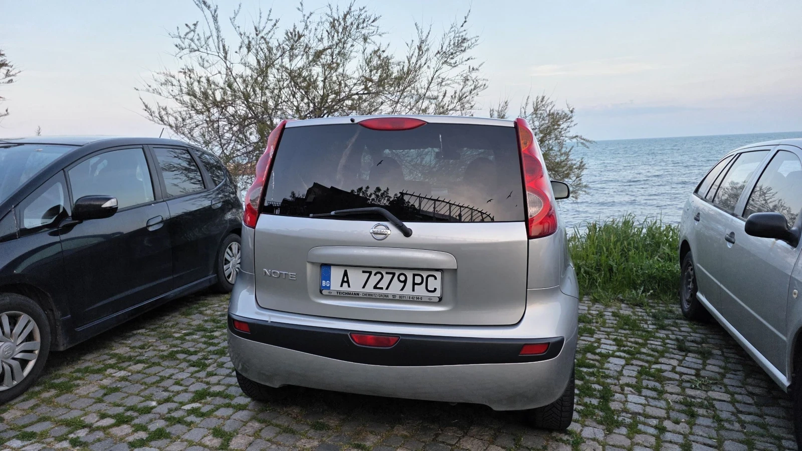 Nissan Note 1.6, снимка 9 - Автомобили и джипове - 54636749