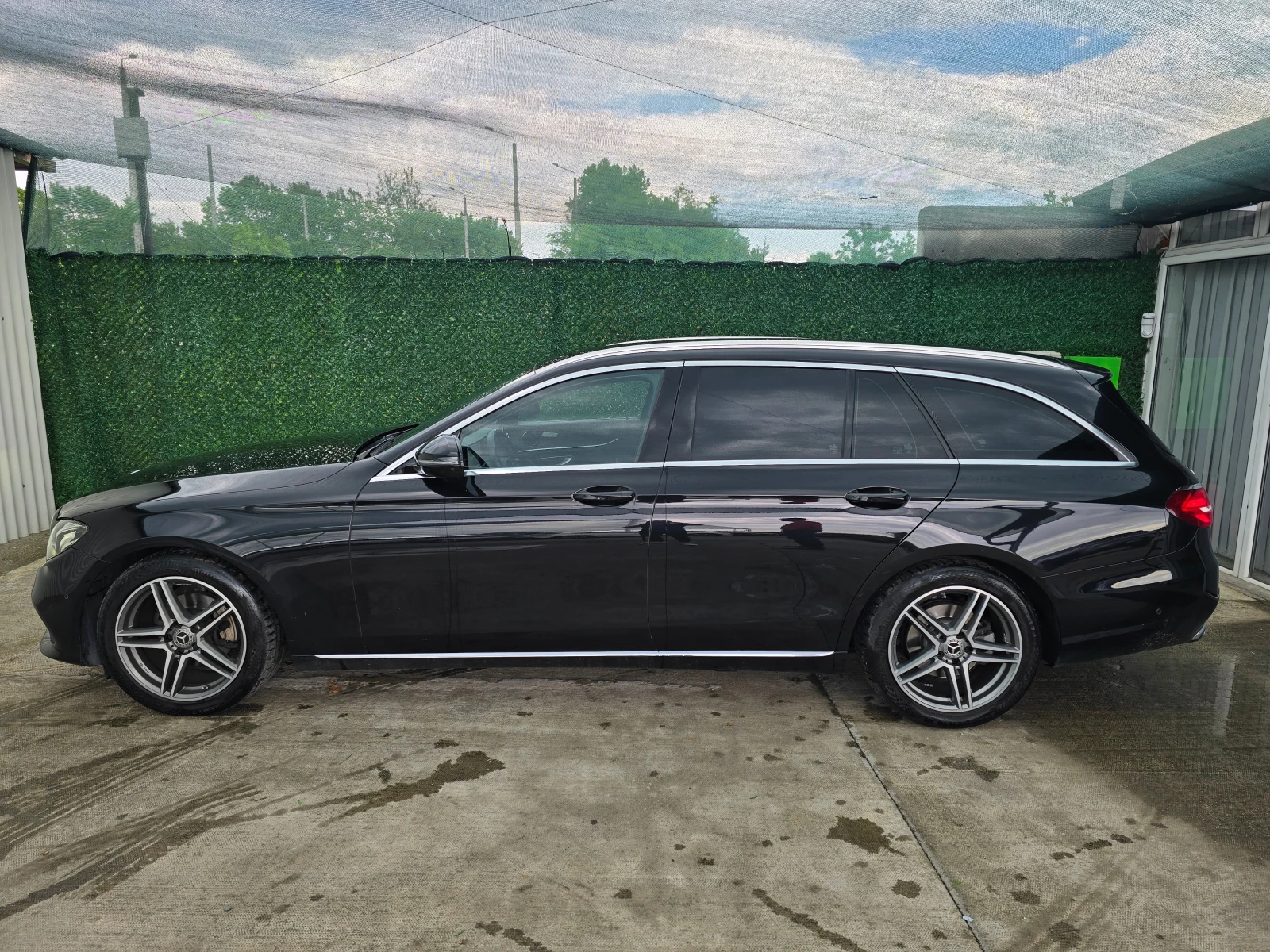 Mercedes-Benz E 220 AVANTGARDE , снимка 2 - Автомобили и джипове - 54662402