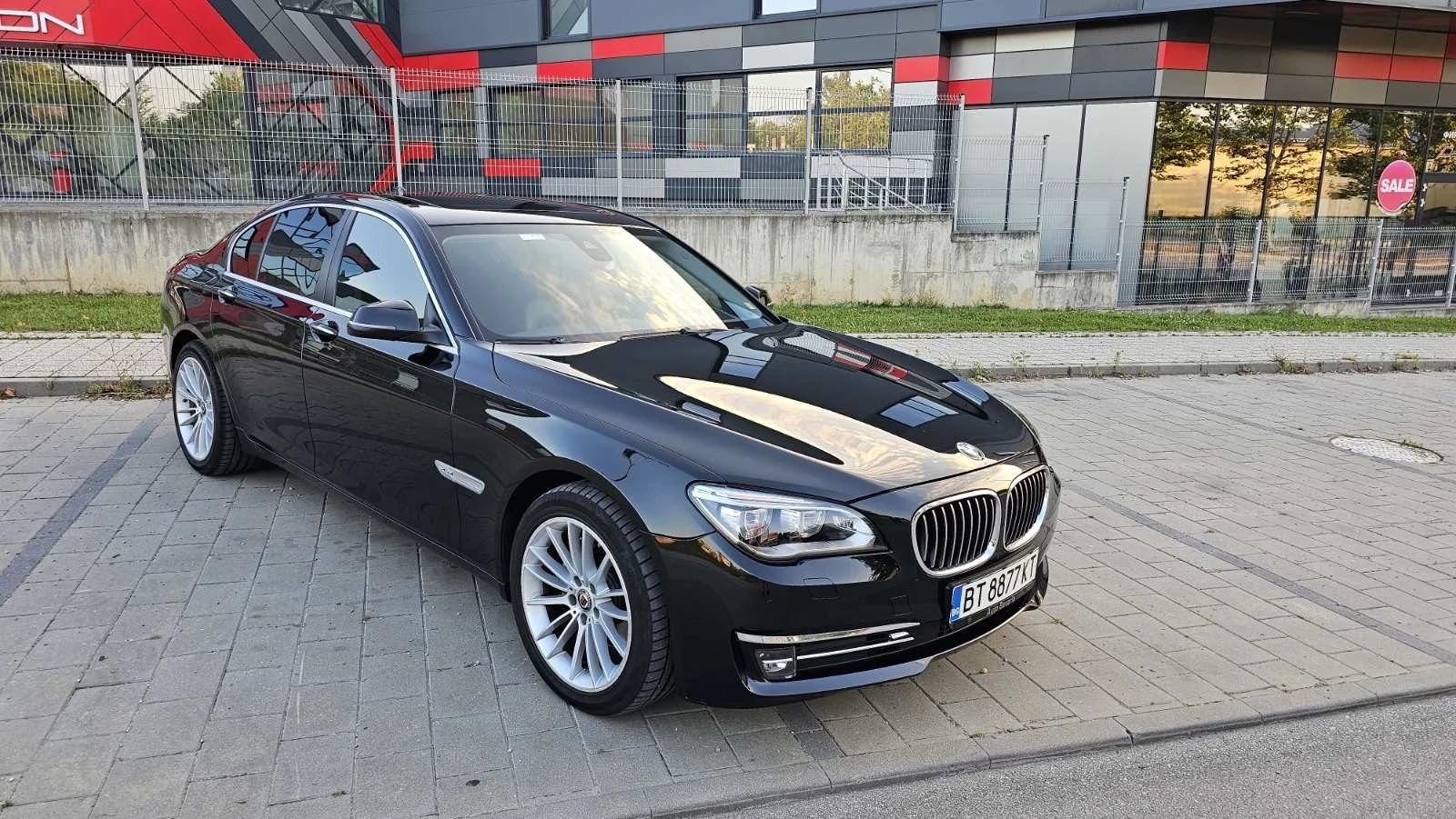BMW 730 F02 /3.0 Diesel X-Drive /Уникат /сменени вериги, снимка 2 - Автомобили и джипове - 54737492