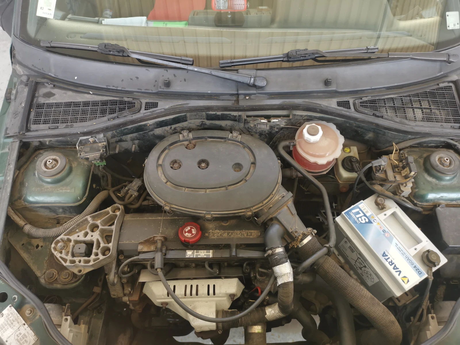 Renault Clio 1.2 Е7F, снимка 11 - Автомобили и джипове - 55133139