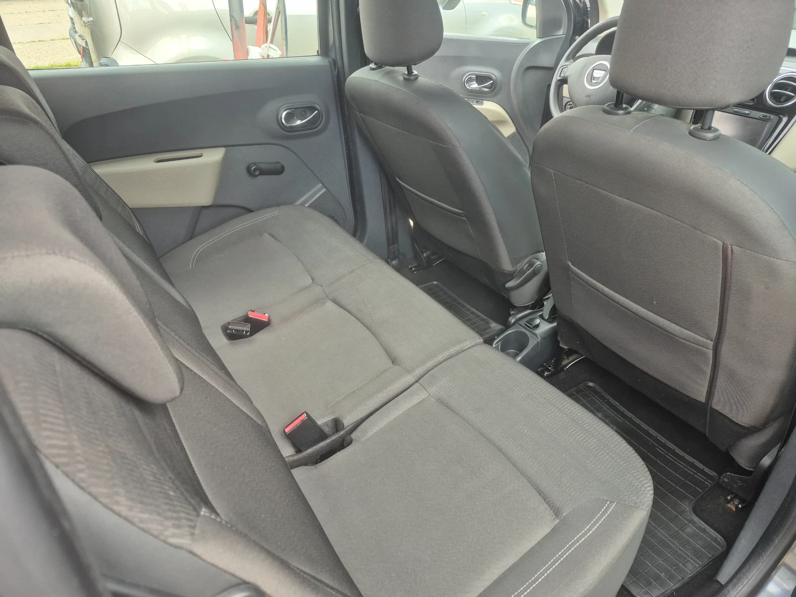 Dacia Lodgy Внимание 135000км , снимка 16 - Автомобили и джипове - 55164074