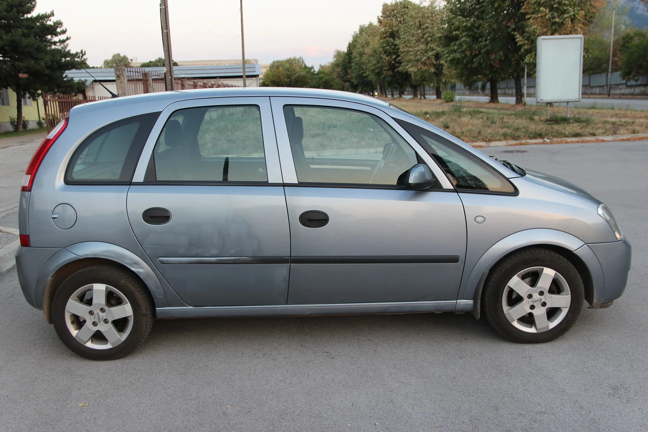 Opel Meriva 1.4 16V, снимка 7 - Автомобили и джипове - 55826526