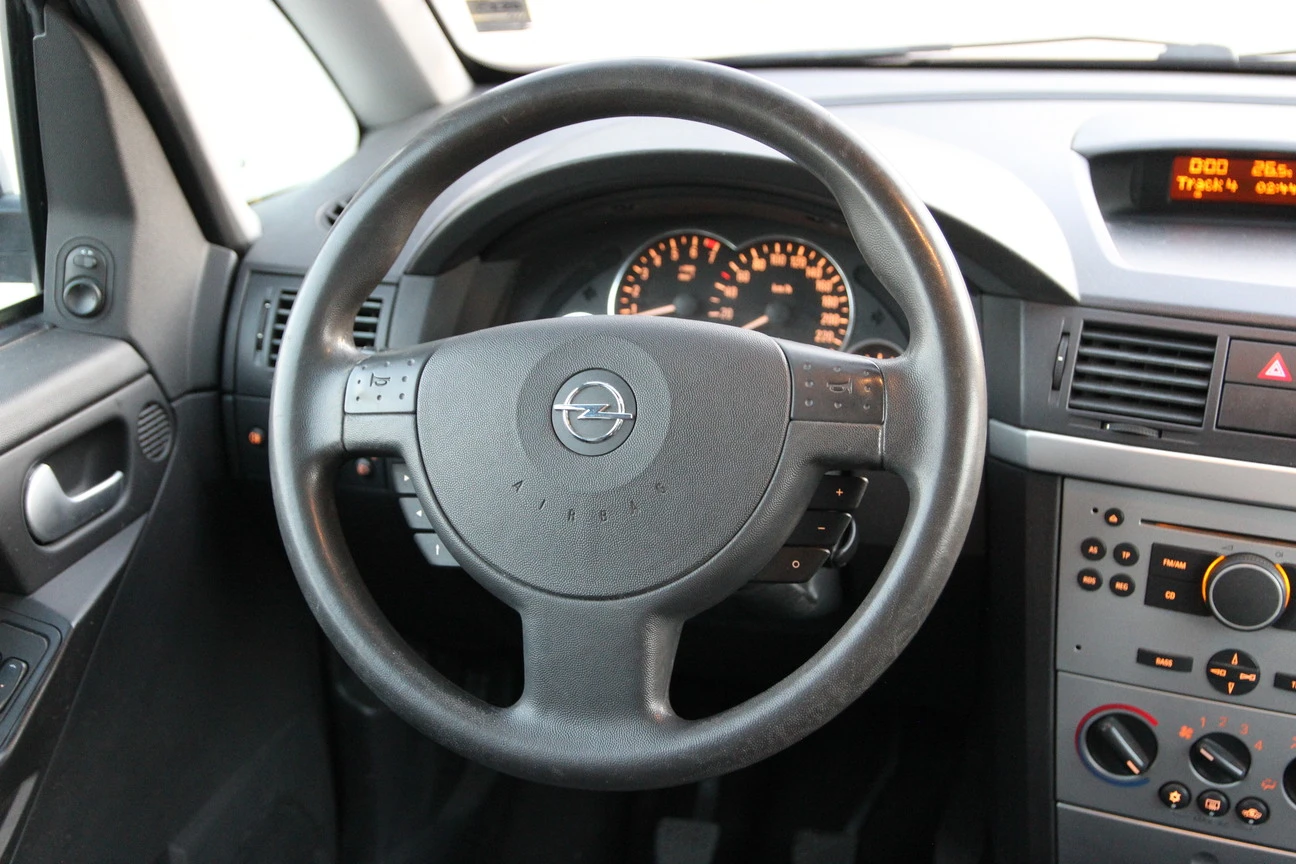 Opel Meriva 1.4 16V, снимка 14 - Автомобили и джипове - 55826526