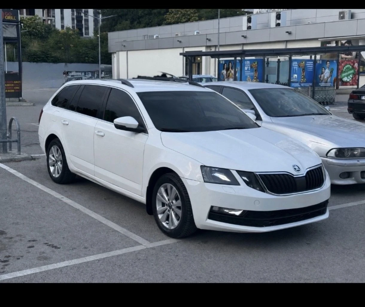 Skoda Octavia, снимка 2 - Автомобили и джипове - 56090736
