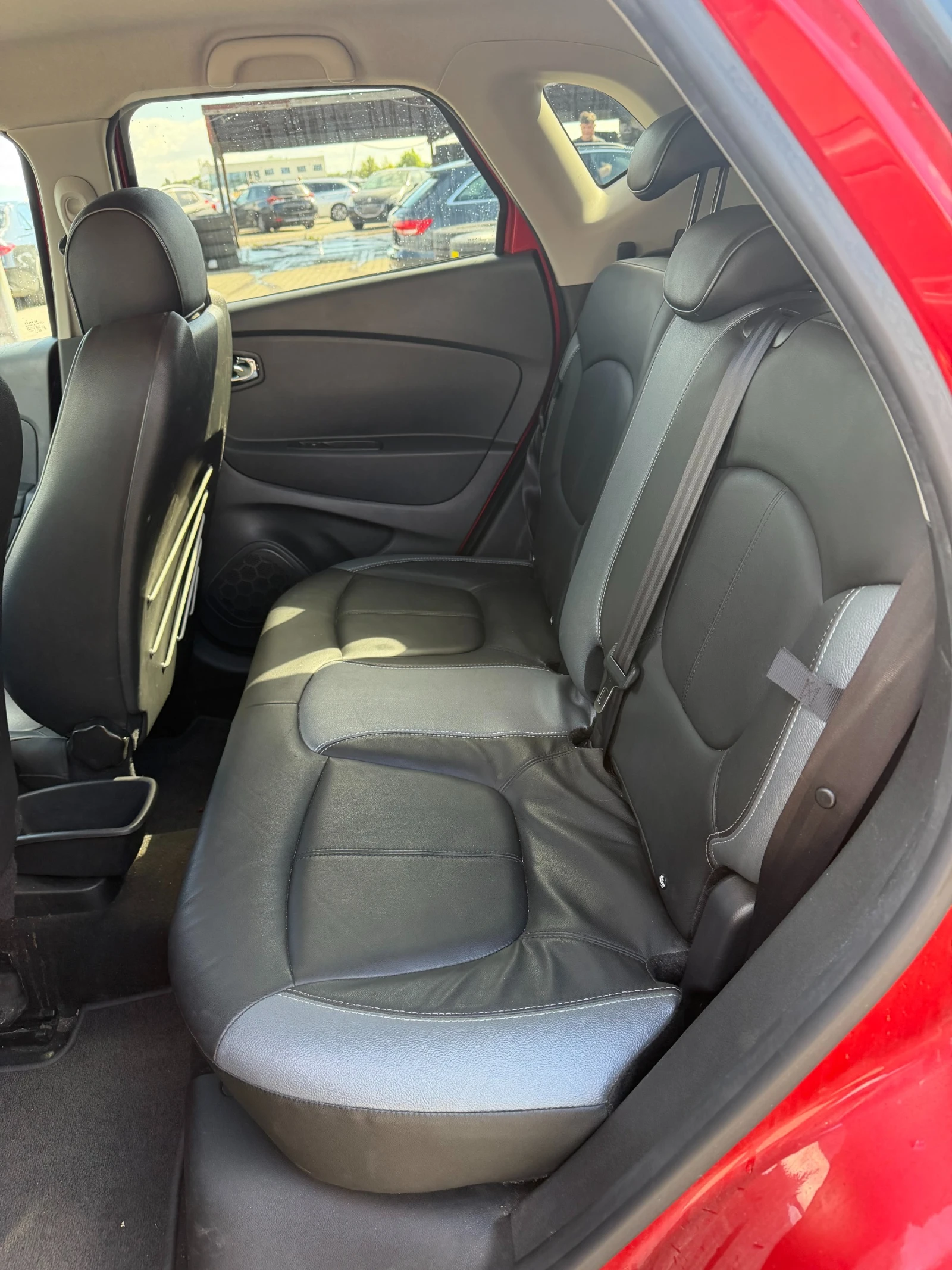 Renault Captur 1.2TCe AVTOMAT/NAVI/KAMERA/KOJA EURO 6, снимка 10 - Автомобили и джипове - 56213225
