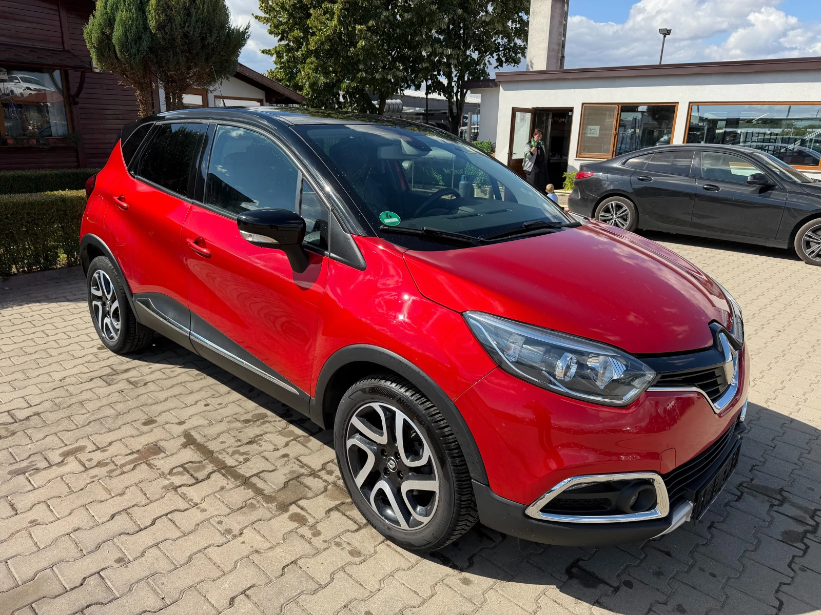 Renault Captur 1.2TCe AVTOMAT/NAVI/KAMERA/KOJA EURO 6, снимка 4 - Автомобили и джипове - 56213225