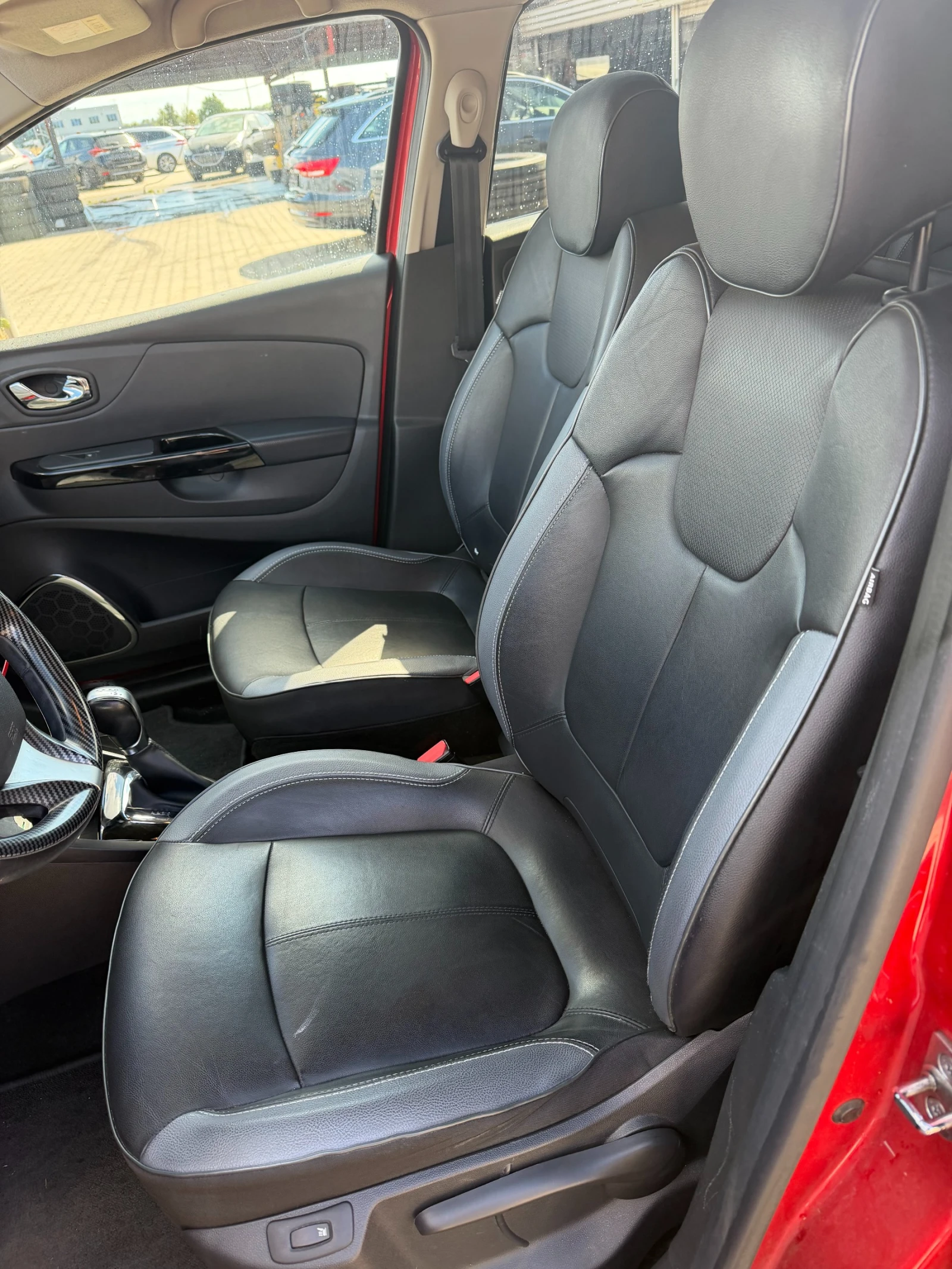 Renault Captur 1.2TCe AVTOMAT/NAVI/KAMERA/KOJA EURO 6, снимка 12 - Автомобили и джипове - 56213225