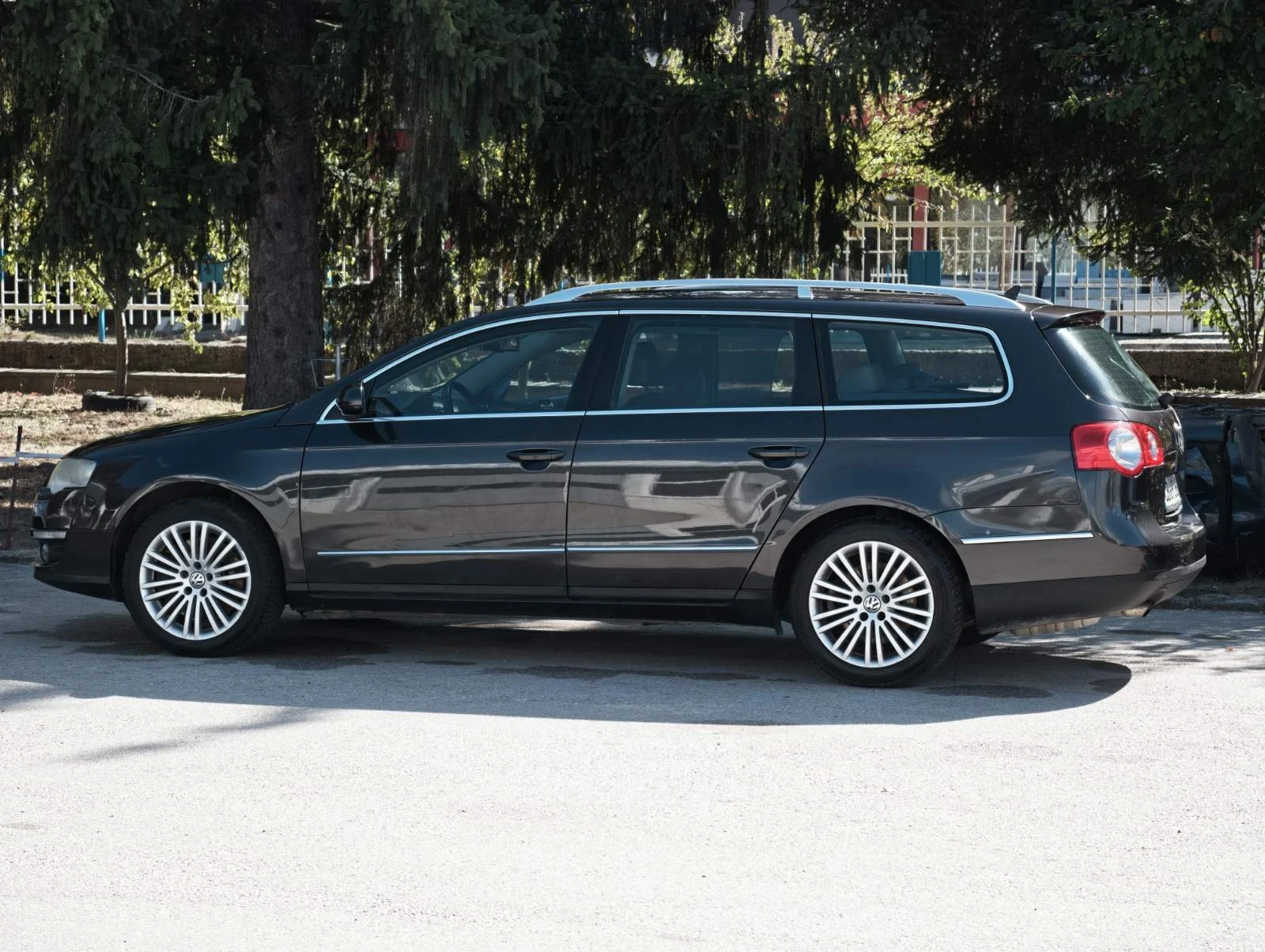 VW Passat B6, снимка 3 - Автомобили и джипове - 56635288