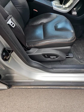 Volvo XC60 3.2 AWD, снимка 9