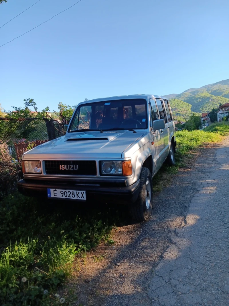 Isuzu Trooper, снимка 1 - Автомобили и джипове - 48081504