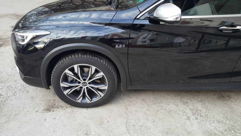 Infiniti QX30, снимка 8 - Автомобили и джипове - 48673541