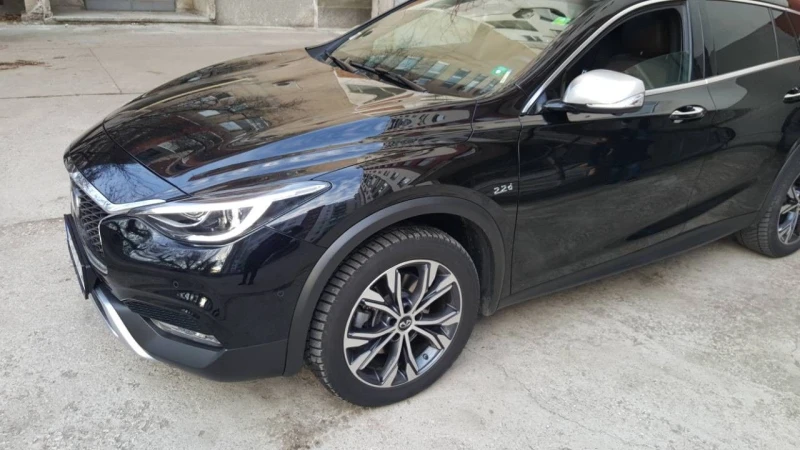 Infiniti QX30, снимка 4 - Автомобили и джипове - 48673541