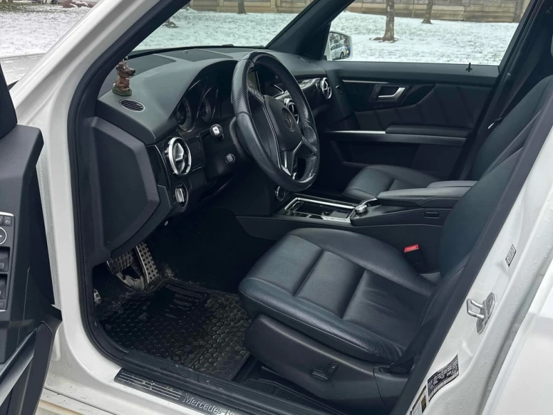 Mercedes-Benz GLK * 350 * CARFAX * БЕЗ ПЪРВОНАЧАЛНА ВНОСКА, снимка 11 - Автомобили и джипове - 52681248