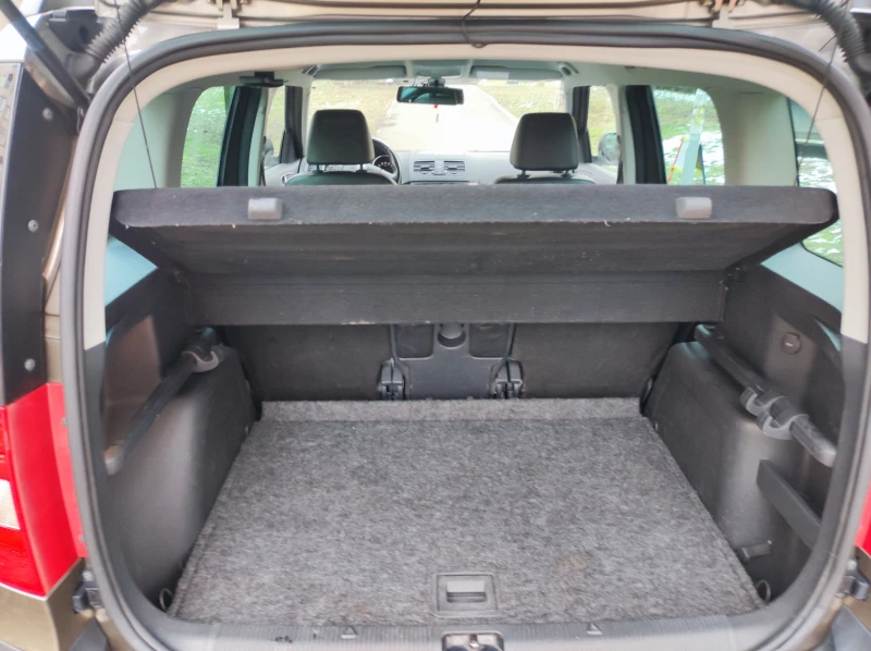 Skoda Yeti, снимка 15 - Автомобили и джипове - 53370119