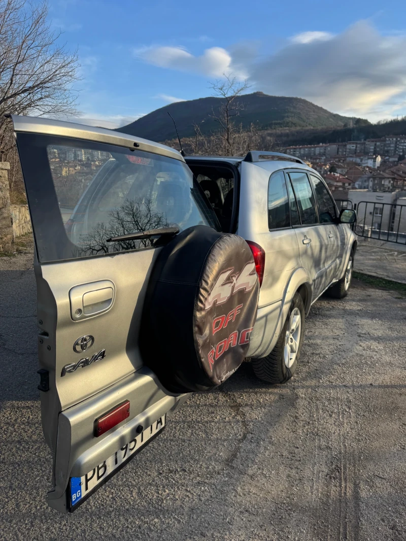 Toyota Rav4, снимка 5 - Автомобили и джипове - 53595803