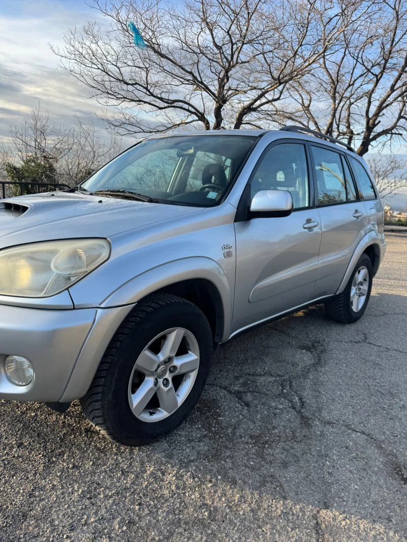 Toyota Rav4, снимка 6 - Автомобили и джипове - 53595803