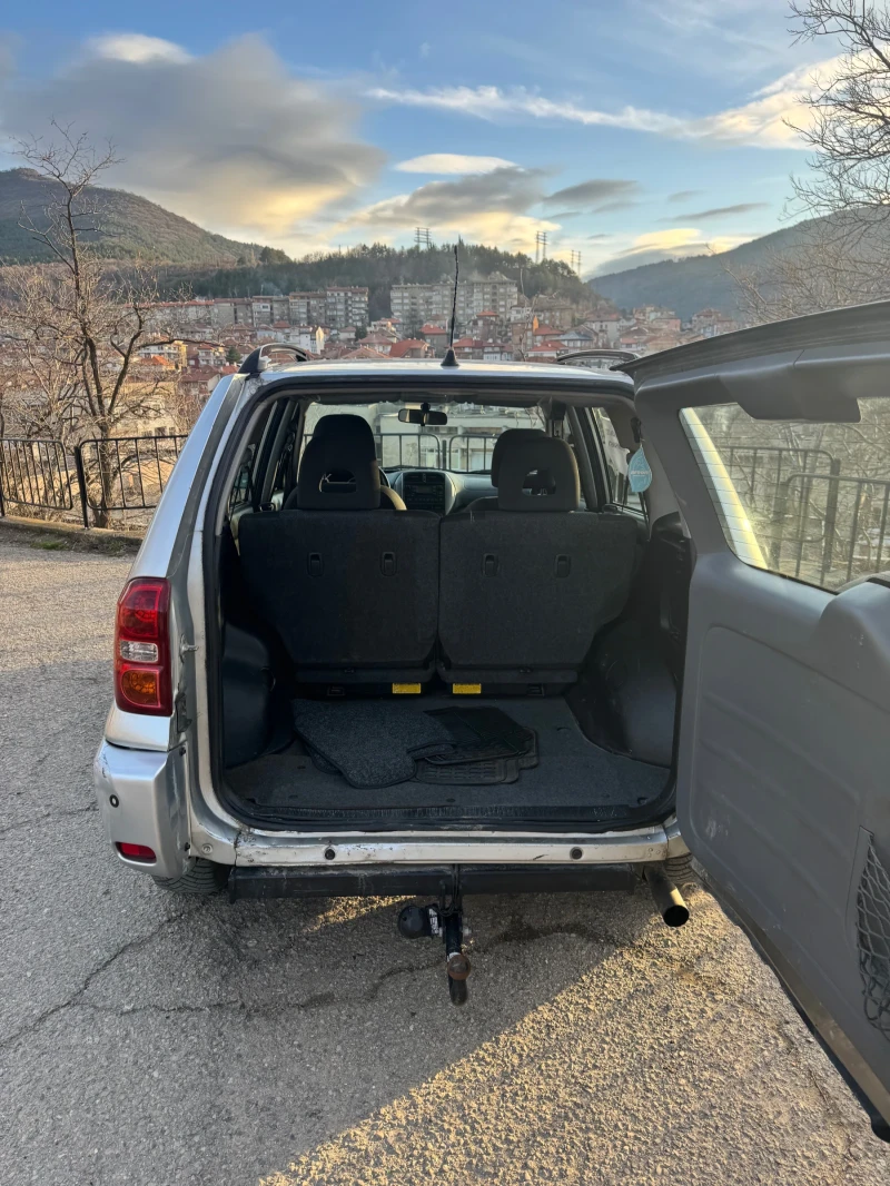 Toyota Rav4, снимка 4 - Автомобили и джипове - 53595803