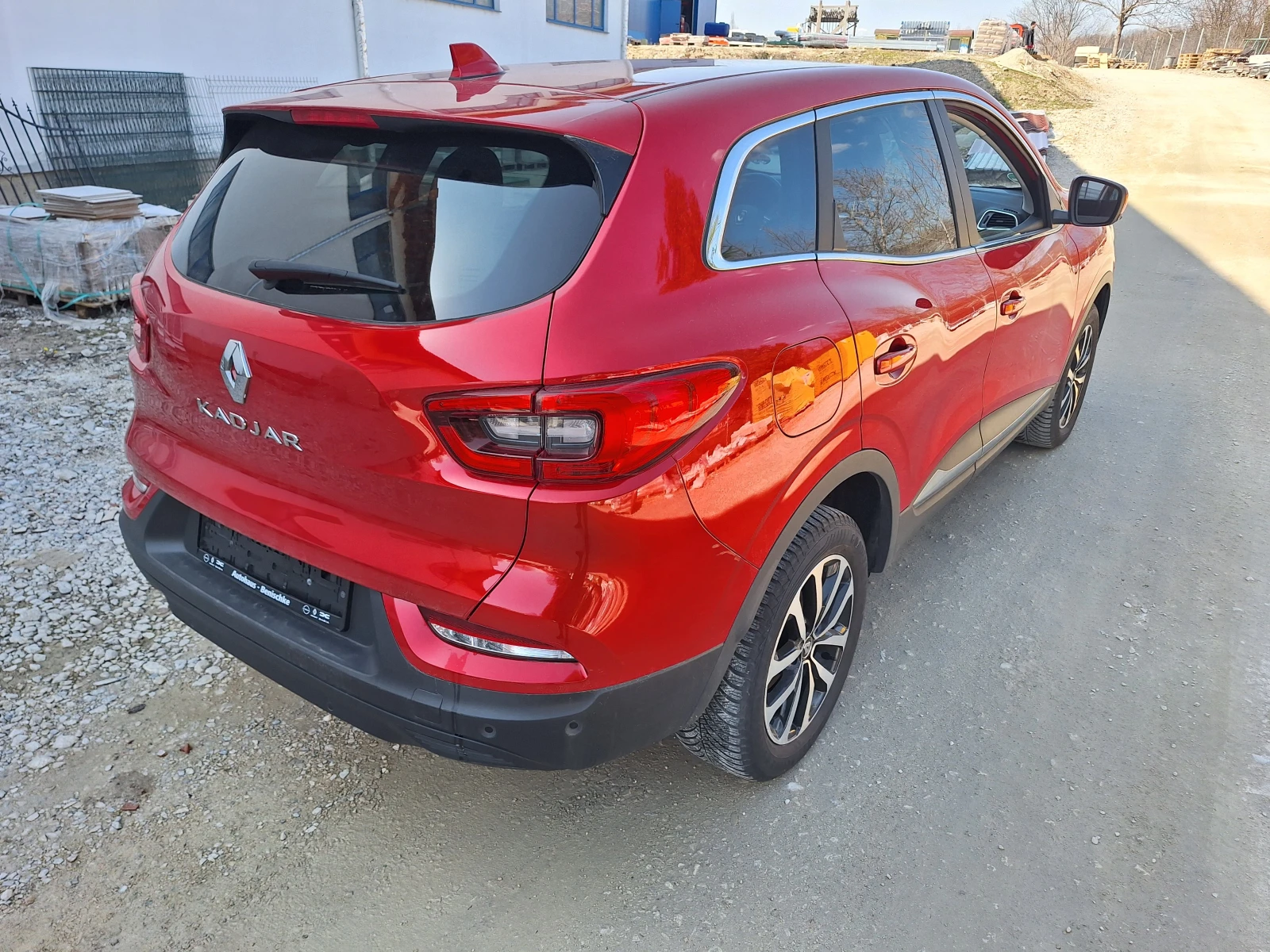 Renault Kadjar 1.3 TCЕ, снимка 4 - Автомобили и джипове - 51670285