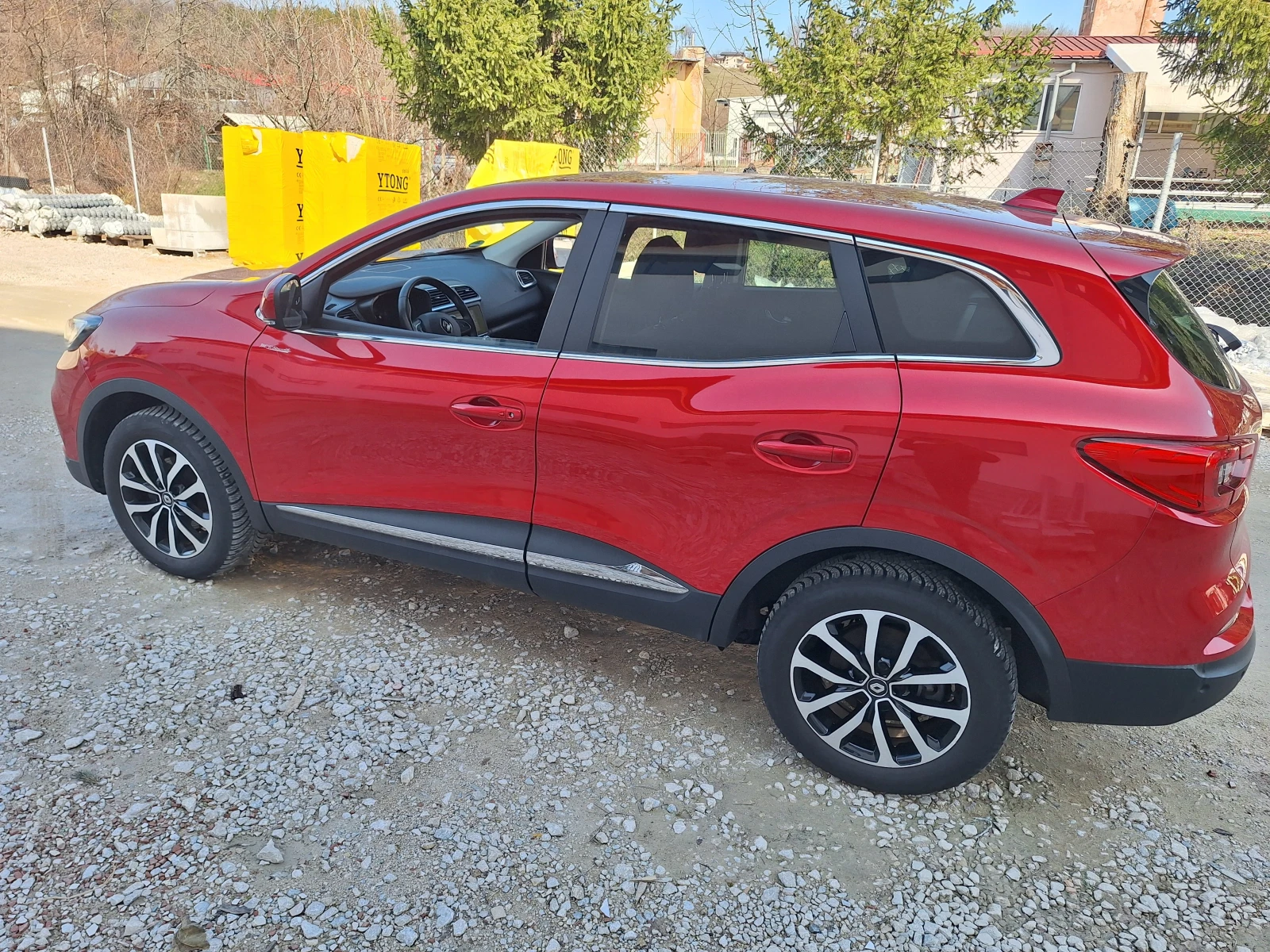 Renault Kadjar 1.3 TCЕ, снимка 7 - Автомобили и джипове - 51670285