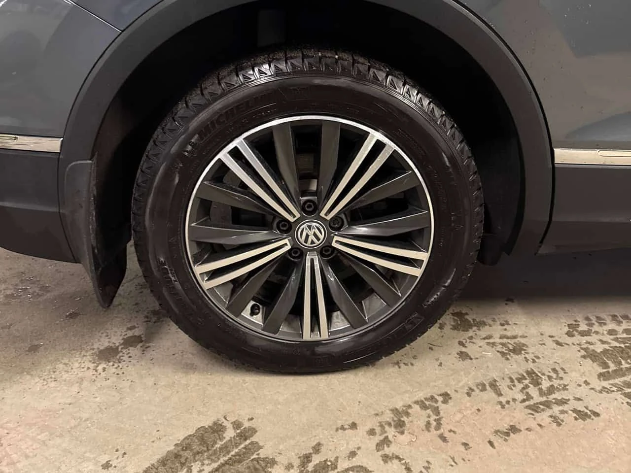 VW Tiguan * Highline * CARFAX * ЦЕНА ДО БГ - изображение 7