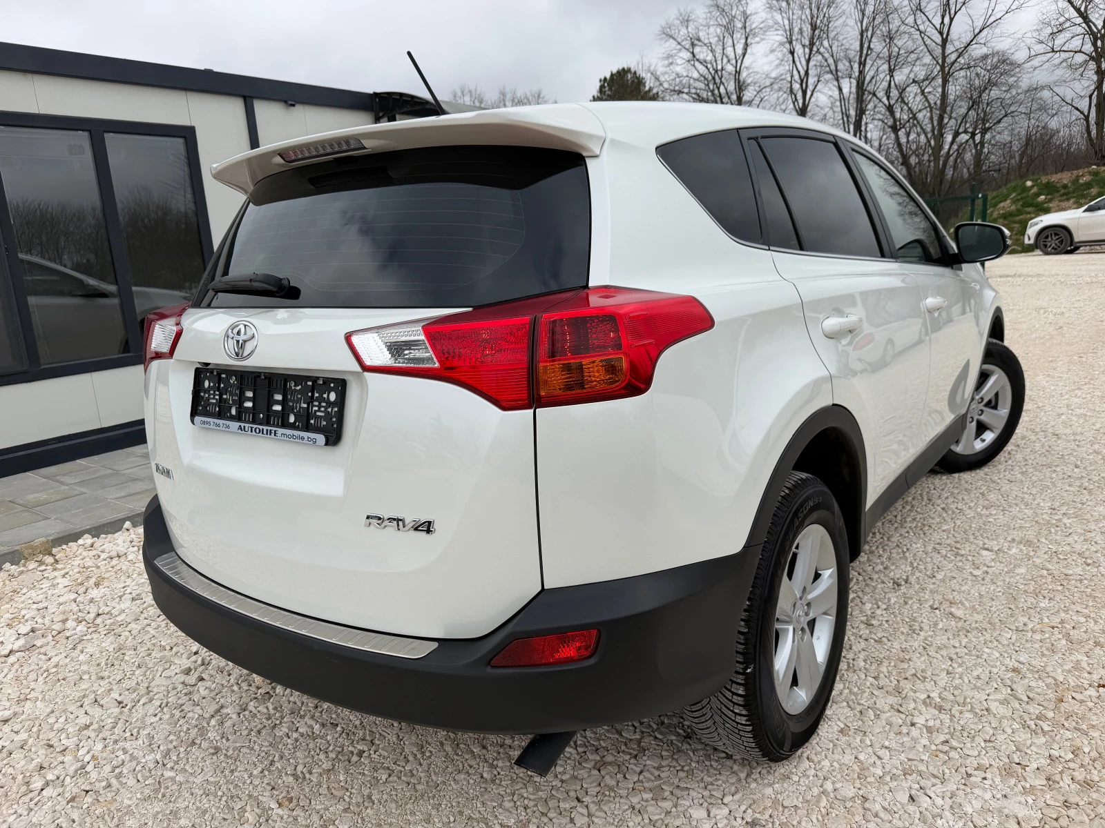 Toyota Rav4 2.0 D-4D 2WD STYLE NAVI CAMERA, снимка 2 - Автомобили и джипове - 53995601